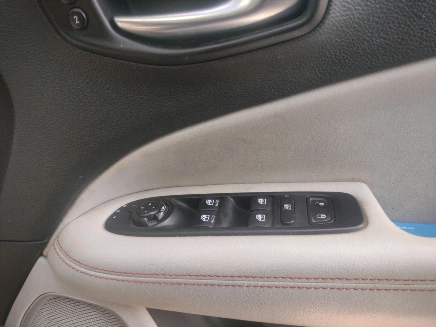 2019 Jeep Compass LIMITED PLUS PETROL AT, Petrol, Automatic, 1,07,899 km, interior