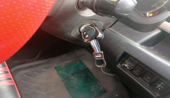 2013 Maruti Swift VXI, Petrol, Manual, 79,765 km, interior