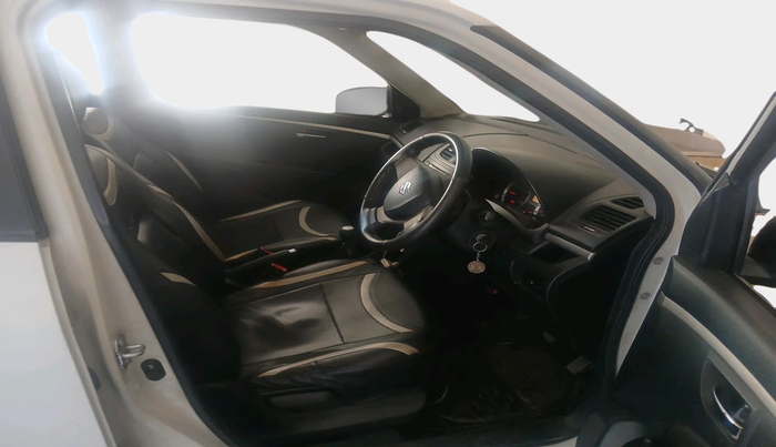 2015 Maruti Swift VXI, Petrol, Manual, 39,588 km, interior