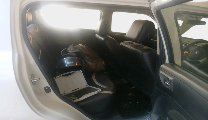 2015 Maruti Swift VXI, Petrol, Manual, 39,588 km, interior