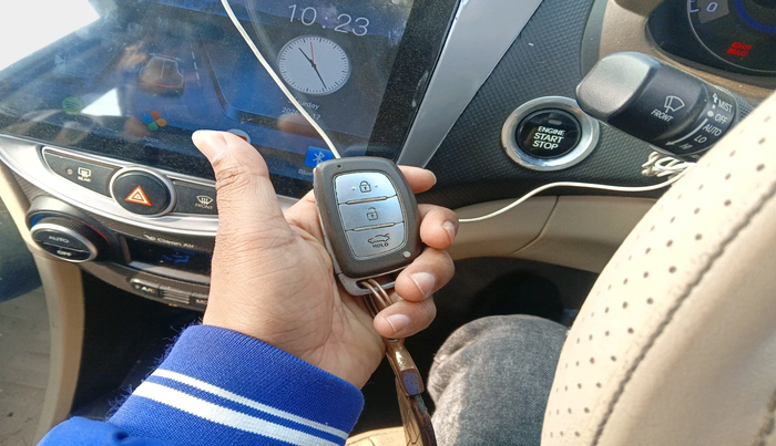 2016 Hyundai Verna 1.6 VTVT SX (O), Petrol, Manual, 57,677 km, interior