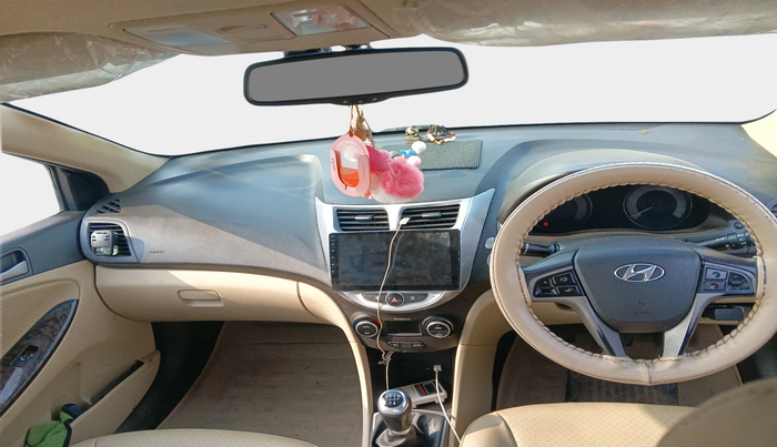 2016 Hyundai Verna 1.6 VTVT SX (O), Petrol, Manual, 57,677 km, interior