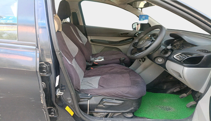 2022 Tata Tiago XT CNG, CNG, Manual, 1,07,037 km, interior