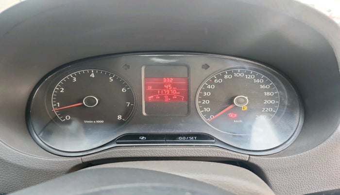 2011 Volkswagen Vento HIGHLINE 1.6 MPI, Petrol, Manual, 1,17,970 km, interior