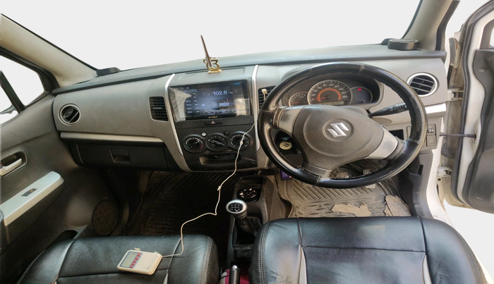 2011 Maruti Wagon R 1.0 VXI, Petrol, Manual, 1,00,905 km, interior