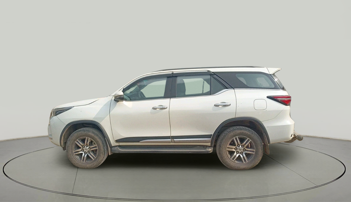 2022 Toyota Fortuner 4X4 MT 2.8 DIESEL, Diesel, Manual, 41,344 km, exterior