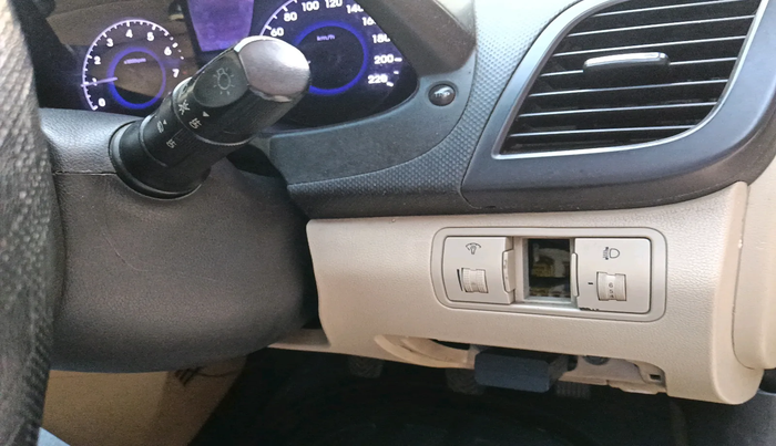2012 Hyundai Verna FLUIDIC 1.6 VTVT SX, Petrol, Manual, 88,591 km, interior