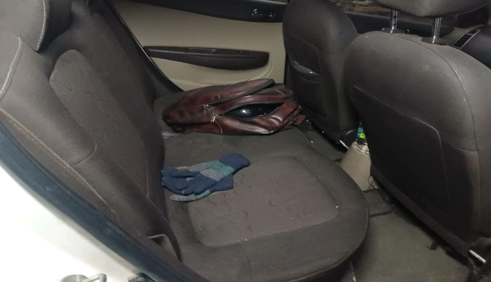 2011 Hyundai i20 MAGNA 1.2, Petrol, Manual, 98,602 km, interior