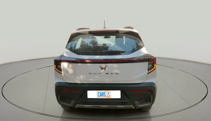 2024 Mahindra XUV 3XO AX5 1.2 L TCMPFI AT, Petrol, Automatic, 31,718 km, exterior