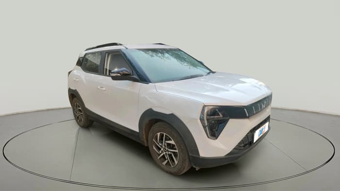2024 Mahindra XUV 3XO AX5 1.2 L TCMPFI AT, Petrol, Automatic, 34,443 km, exterior