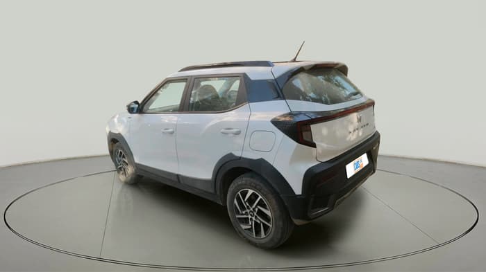 2024 Mahindra XUV 3XO AX5 1.2 L TCMPFI AT, Petrol, Automatic, 34,443 km, exterior