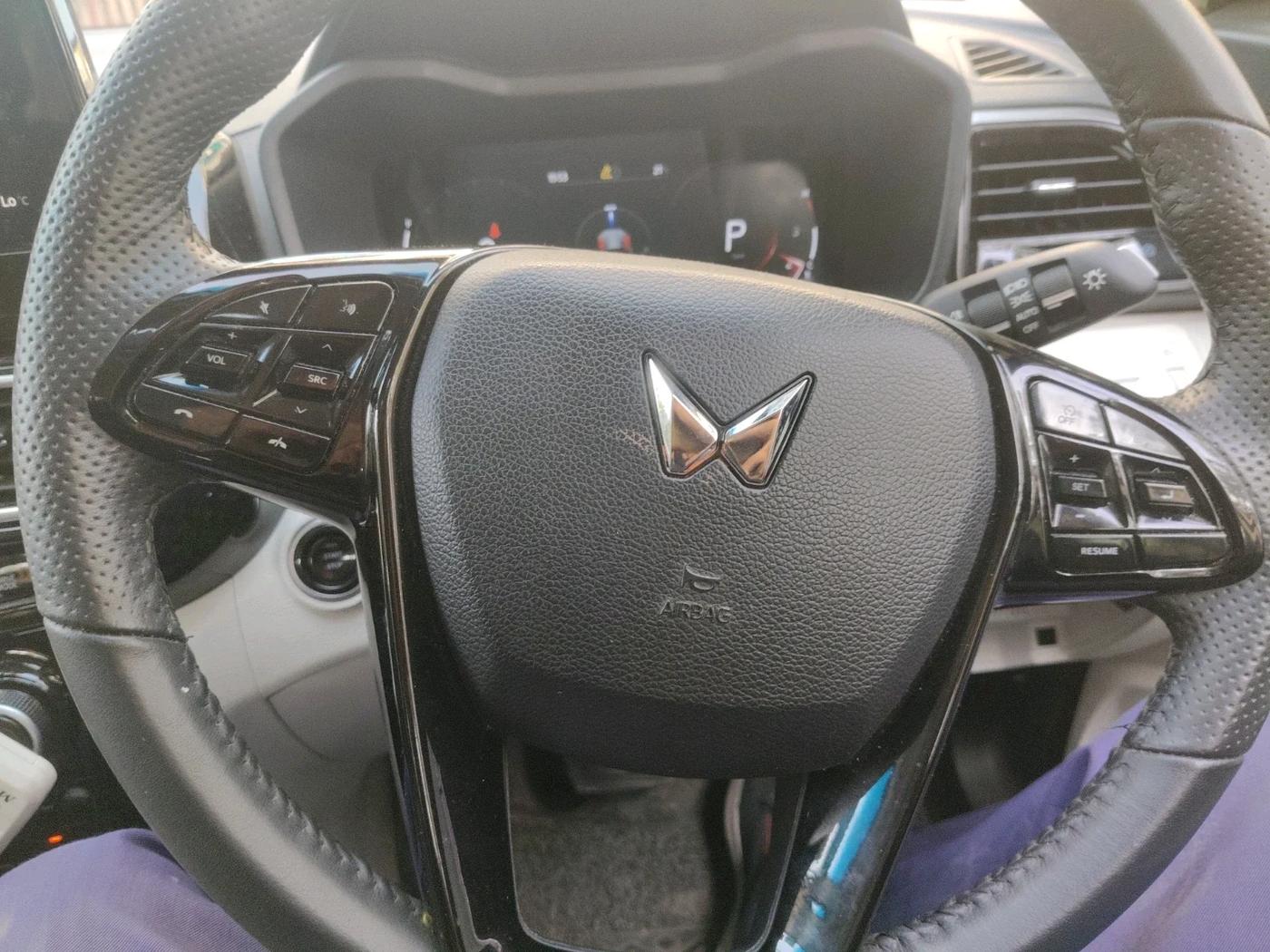 2024 Mahindra XUV 3XO AX5 1.2 L TCMPFI AT, Petrol, Automatic, 34,443 km, interior