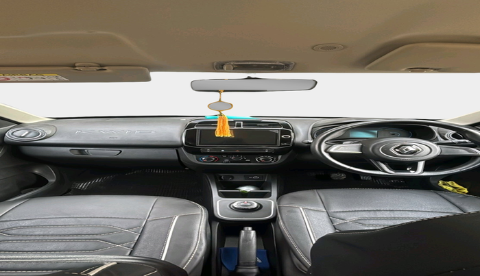2022 Renault Kwid RXT 1.0 AMT, Petrol, Automatic, 9,111 km, interior