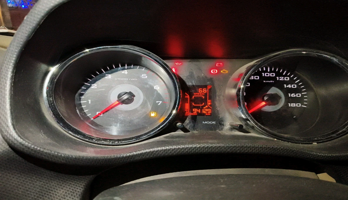 2016 Mahindra TUV300 T8, Diesel, Manual, 94,129 km, interior