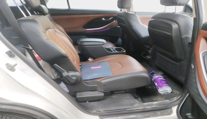 2021 Hyundai ALCAZAR PLATINUM(O) 6STR 1.5 AT, Diesel, Automatic, 94,290 km, interior