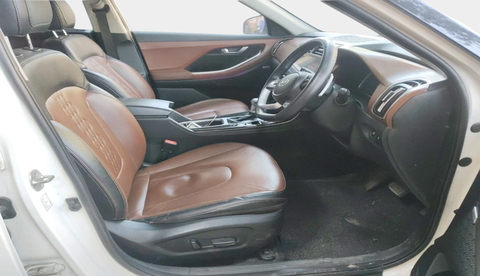 2021 Hyundai ALCAZAR PLATINUM(O) 6STR 1.5 AT, Diesel, Automatic, 94,290 km, interior