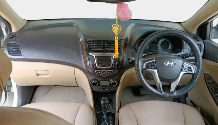 2015 Hyundai Verna FLUIDIC 1.6 CRDI SX AT, Diesel, Automatic, 1,13,724 km, interior
