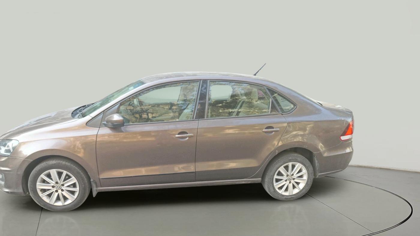 2016 Volkswagen Vento HIGHLINE PETROL AT, Petrol, Automatic, 49,147 km, exterior