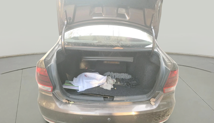 2016 Volkswagen Vento HIGHLINE PETROL AT, Petrol, Automatic, 49,147 km, exterior