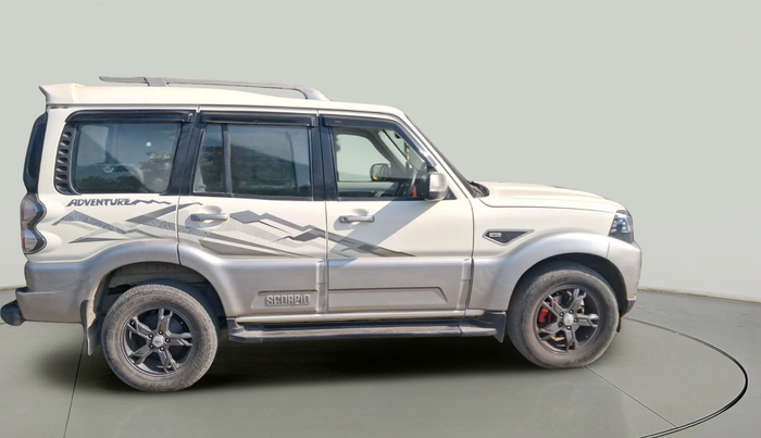 2017 Mahindra Scorpio S10 1.99 INTELLI-HYBRID, Diesel, Manual, 40,126 km, exterior