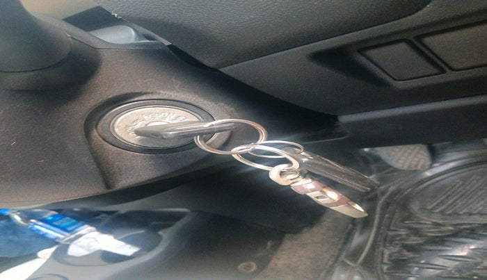 2013 Nissan Sunny XE, Petrol, Manual, 31,590 km, interior