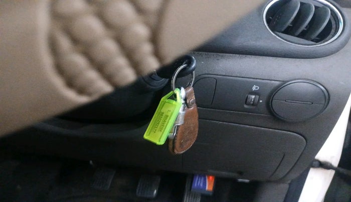 2013 Hyundai i10 MAGNA 1.1, Petrol, Manual, 67,553 km, interior