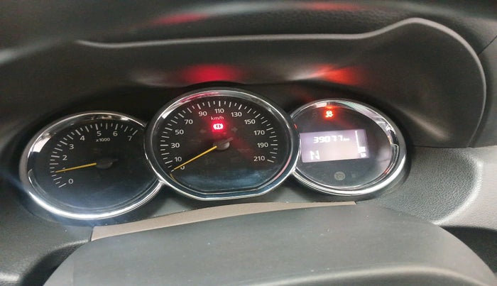 2017 Renault Duster 110 PS RXZ 4X2 AMT DIESEL, Diesel, Automatic, 39,077 km, interior