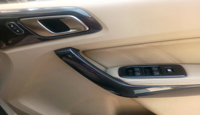 2019 Ford Endeavour TITANIUM PLUS 3.2 4X4 AT SUNROOF, Diesel, Automatic, 73,092 km, interior