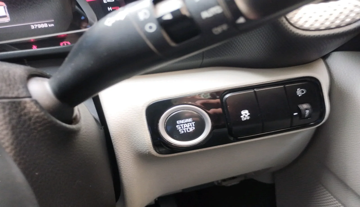 2022 KIA SONET HTX 1.0 IMT, Petrol, Manual, 37,988 km, interior