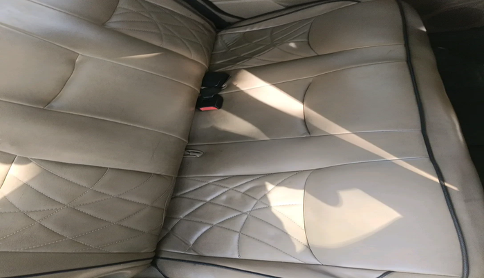 2016 Mahindra TUV300 T8, Diesel, Manual, 83,697 km, interior