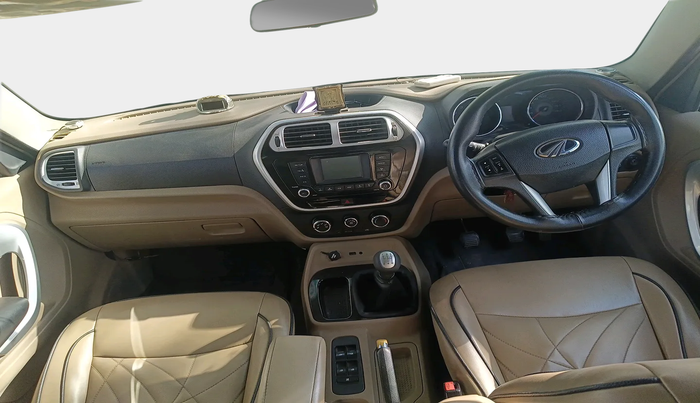2016 Mahindra TUV300 T8, Diesel, Manual, 83,697 km, interior