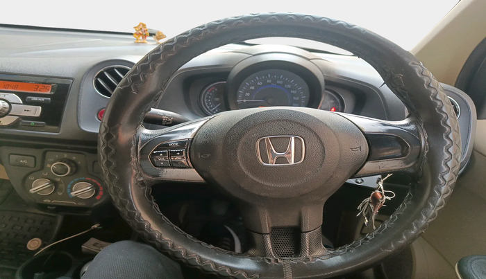 2015 Honda Amaze 1.2L I-VTEC S, Petrol, Manual, 1,22,465 km, interior