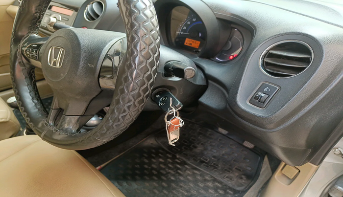 2015 Honda Amaze 1.2L I-VTEC S, Petrol, Manual, 1,22,465 km, interior