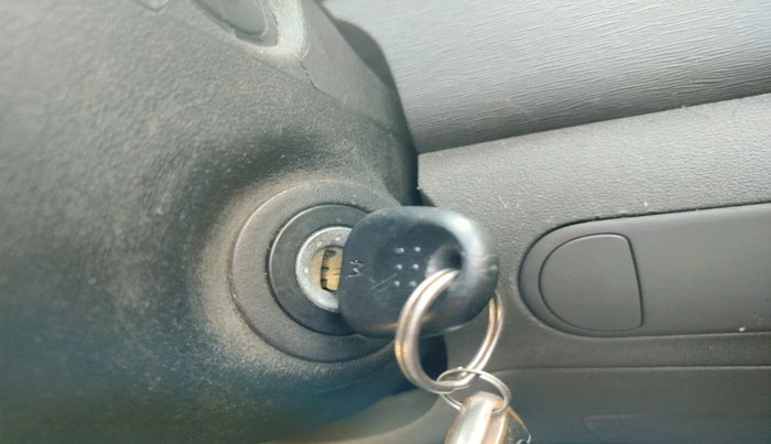 2011 Hyundai i10 MAGNA 1.1, Petrol, Manual, 1,22,702 km, interior