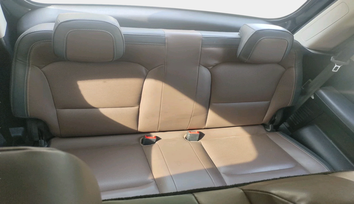 2023 Mahindra SCORPIO-N Z8 DIESEL AT 4WD 7 STR, Diesel, Automatic, 33,841 km, interior