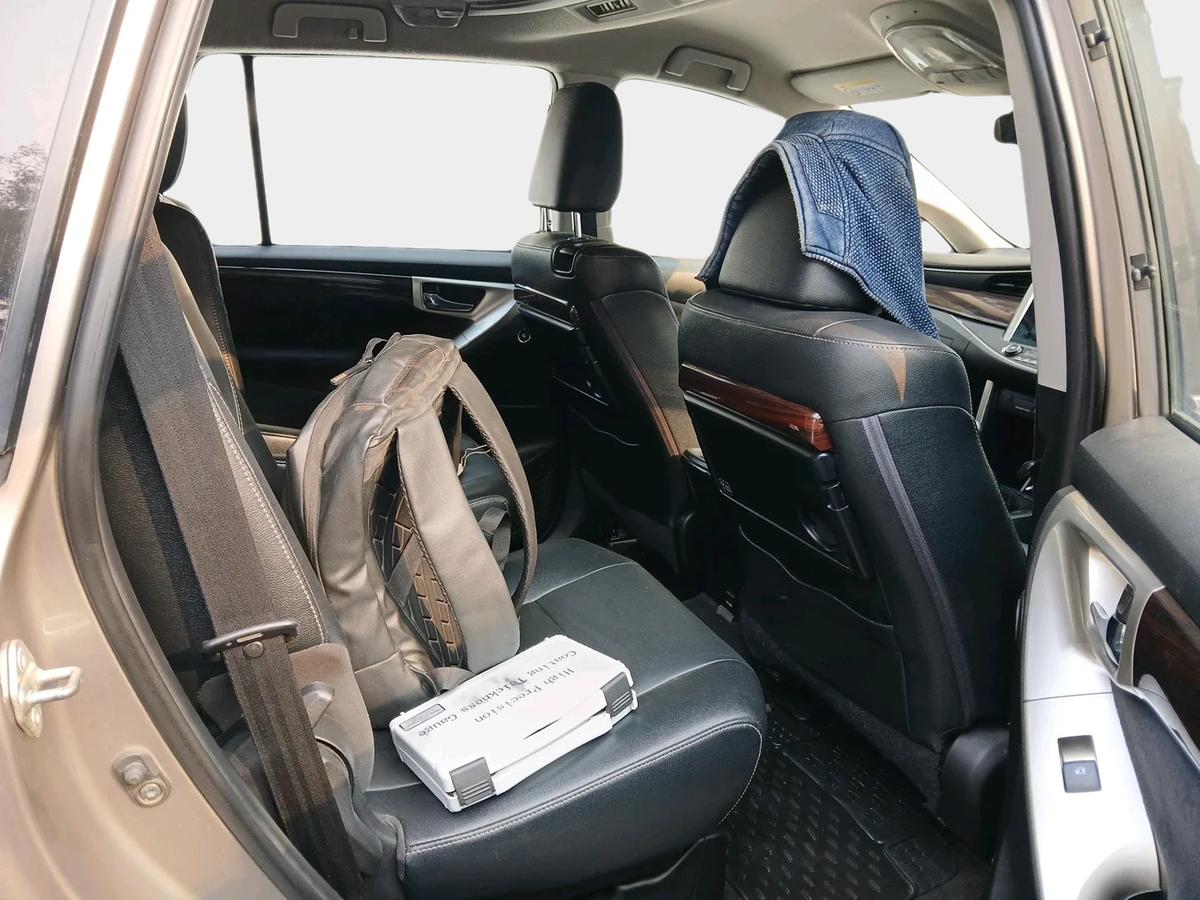 Used 2019 Toyota Innova Crysta 2.4 ZX 7 STR Manual | Cars24