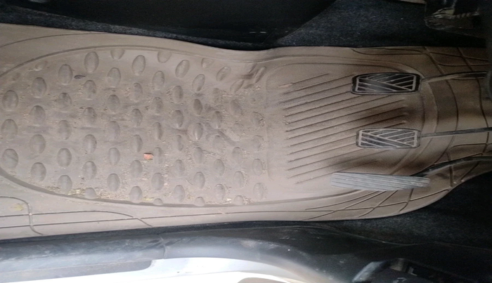 2013 Maruti Wagon R 1.0 LXI, Petrol, Manual, 49,107 km, interior