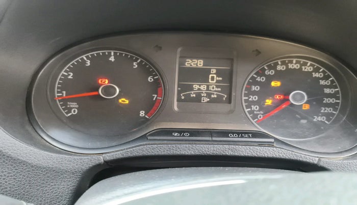 2017 Volkswagen Ameo HIGHLINE1.2L, Petrol, Manual, 94,810 km, interior