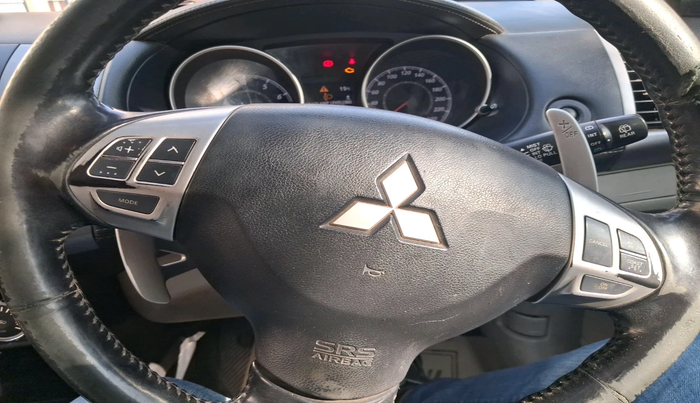 2011 Mitsubishi Outlander 2.4 MIVEC, Petrol, Automatic, 91,511 km, interior