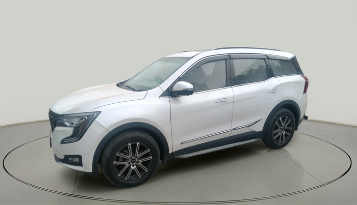 2024 Mahindra XUV700 AX 7 LUXURY P AT 7 STR, Petrol, Automatic, 5,207 km, exterior