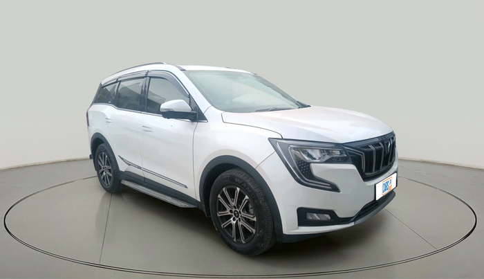 2024 Mahindra XUV700 AX 7 LUXURY P AT 7 STR, Petrol, Automatic, 5,207 km, exterior