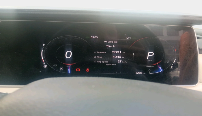 2024 Mahindra XUV700 AX 7 LUXURY P AT 7 STR, Petrol, Automatic, 5,207 km, interior