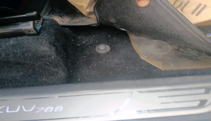 2024 Mahindra XUV700 AX 7 LUXURY P AT 7 STR, Petrol, Automatic, 5,207 km, interior