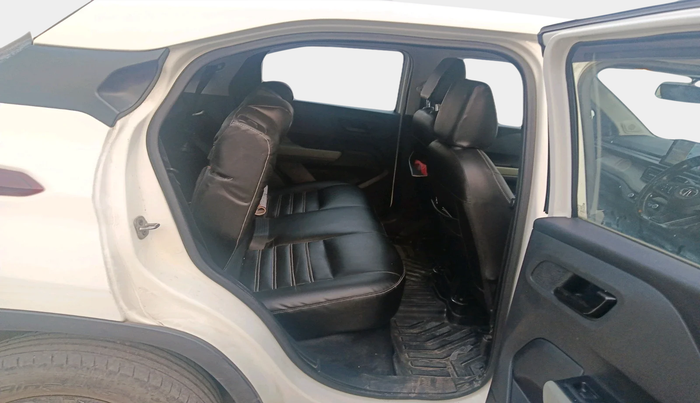 2023 Tata PUNCH ADVENTURE MT, Petrol, Manual, 58,492 km, interior