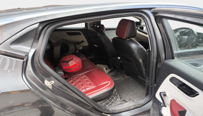 2021 Tata ALTROZ XE PETROL, Petrol, Manual, 28,500 km, interior