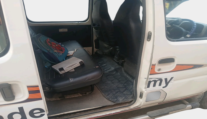 2017 Maruti Eeco 5 STR WITH A/C+HTR CNG, Petrol, Manual, 56,486 km, interior