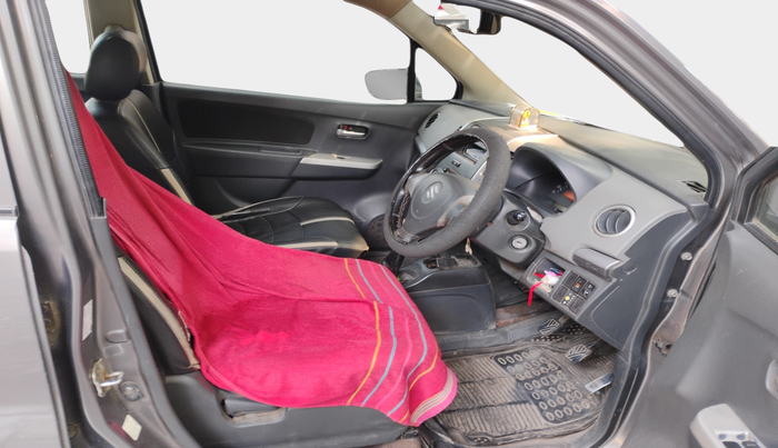 2011 Maruti Wagon R 1.0 LXI CNG, Petrol, Manual, 1,36,064 km, interior