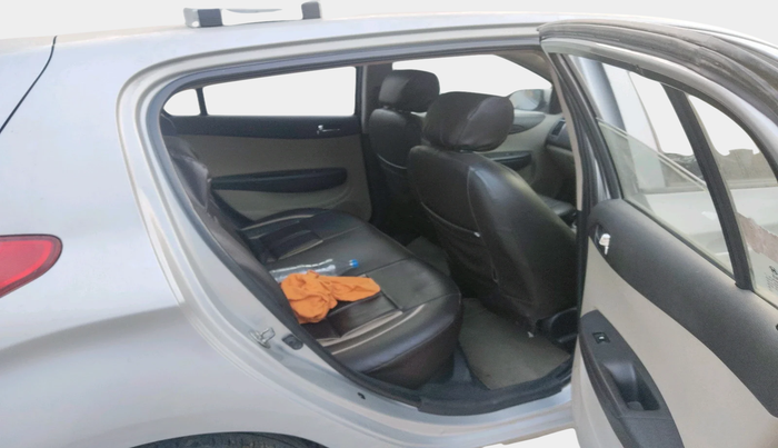 2013 Hyundai i20 MAGNA (O) 1.2, Petrol, Manual, 61,698 km, interior