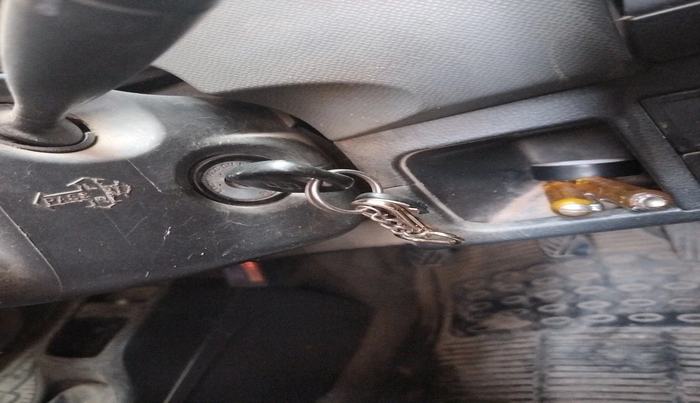 2012 Maruti Wagon R 1.0 LX, Petrol, Manual, 74,098 km, interior