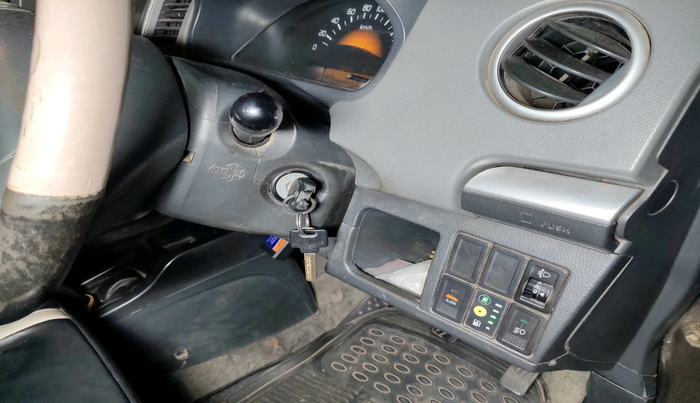 2011 Maruti Wagon R 1.0 LXI CNG, CNG, Manual, 2,38,306 km, interior